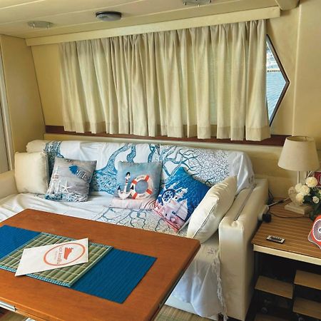 Отель Yachtannablu Портовенере Экстерьер фото